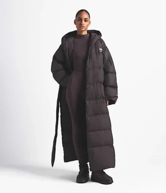 Parka Nuptse Wrap pour femme The North Face X SKIMS